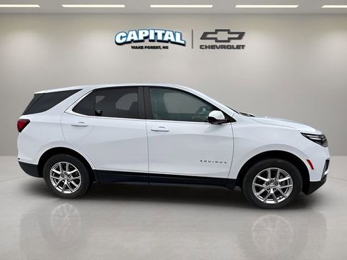 Used 2022 Chevrolet Equinox LT image 8