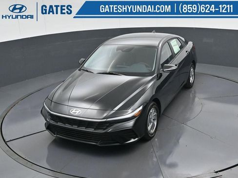 New 2026 Hyundai Elantra SE image 48