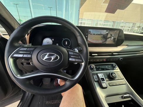 Used 2024 Hyundai Palisade Calligraphy FWD image 18