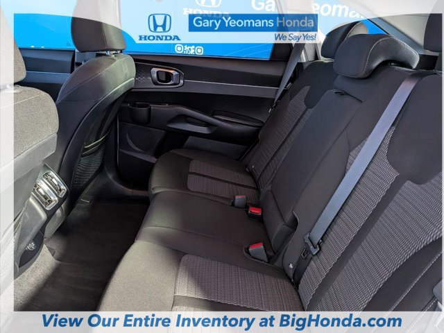 Used 2026 Kia Sorento LX FWD image 18