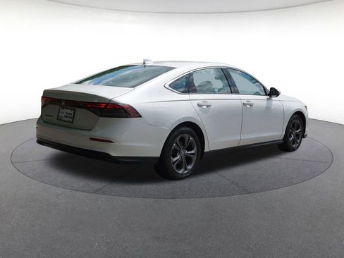 Used 2023 Honda Accord EX image 6
