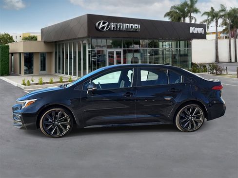 Used 2024 Toyota Corolla SE image 6