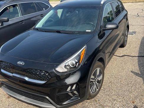 Used 2021 Kia Niro LXS FWD image 1