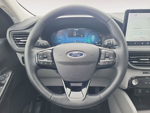 Used 2024 Ford Escape PHEV w/ PHEV Premium Package image 16