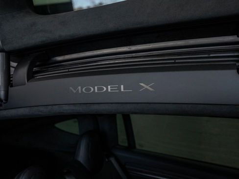 Used 2024 Tesla Model X image 33