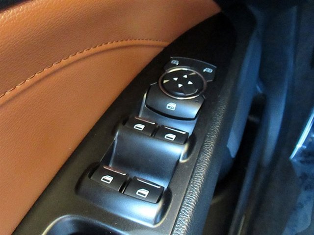 Used 2020 Ford Fusion Titanium FWD image 29