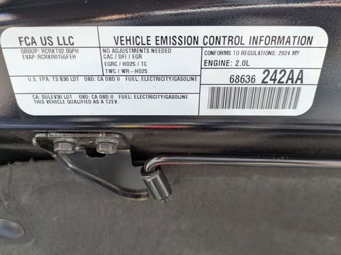 Used 2024 Jeep Wrangler Sport S w/ LED Headlamp & Fog Lamp Group image 23