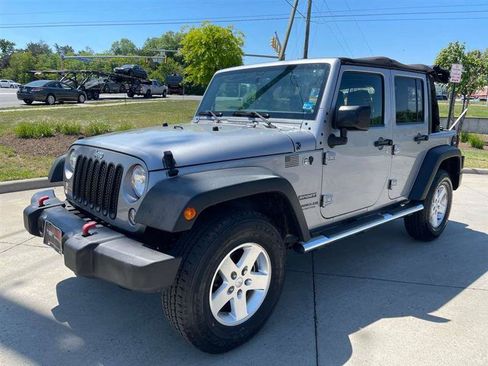 Used 2016 Jeep Wrangler Unlimited Sport w/ Quick Order Package 24S AWD/4WD image 40