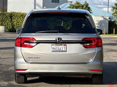 Certified 2023 Honda Odyssey EX-L image 5