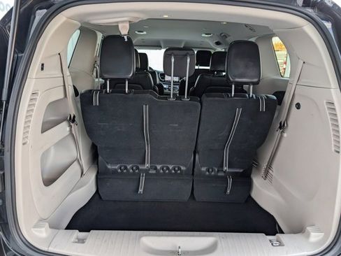 Used 2024 Chrysler Pacifica Touring-L image 22