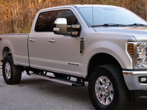Used 2019 Ford F350 XLT w/ XLT Premium Package image 34