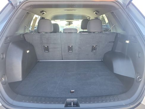 Used 2025 Chevrolet Equinox LT image 10