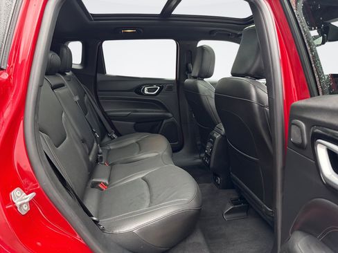 Used 2022 Jeep Compass Limited w/ (RED) Package image 20