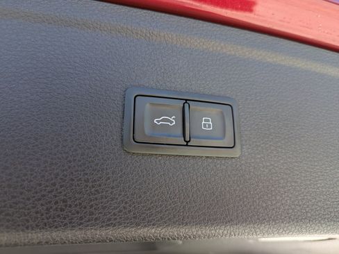 Used 2018 Audi Q5 2.0T Premium image 12