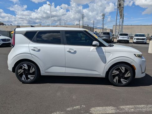 Certified 2023 Kia Soul GT-Line w/ GT-Line Technology Package FWD image 6