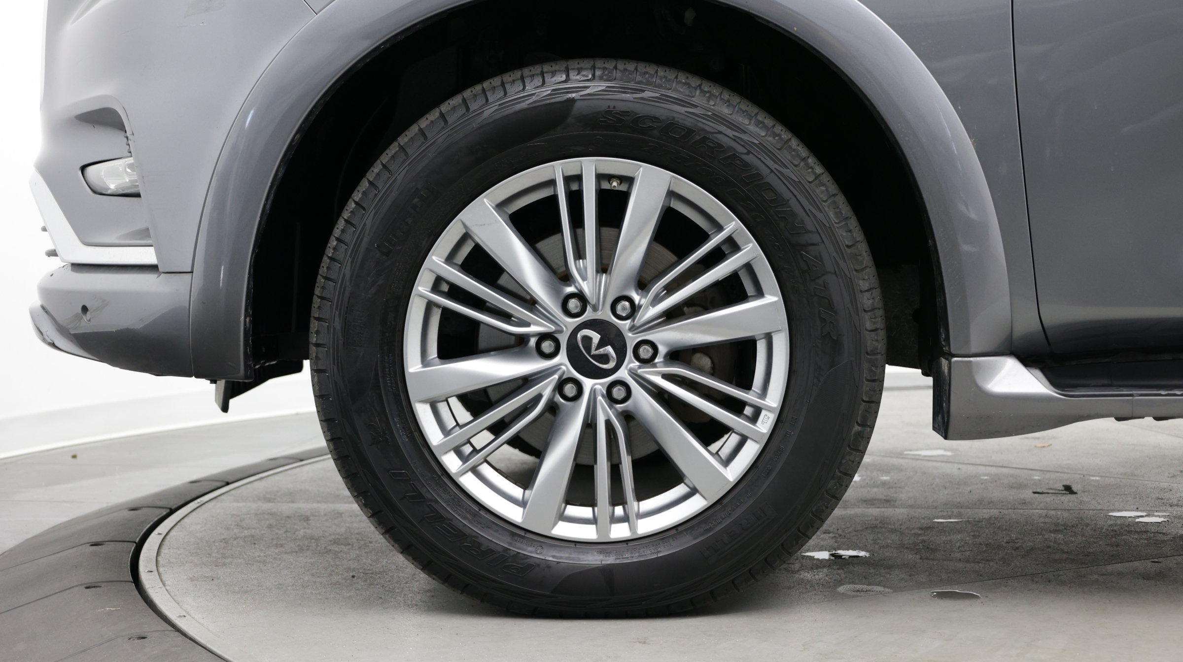 Used 2018 INFINITI QX80 2WD image 11