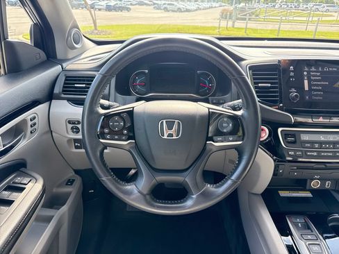 Used 2019 Honda Pilot Touring image 19