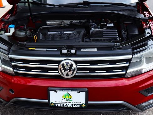 Used 2018 Volkswagen Tiguan SEL w/ 3rd Row Seat Package AWD/4WD image 64
