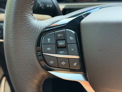 Used 2023 Ford Explorer King Ranch w/ Technology Package AWD/4WD image 18