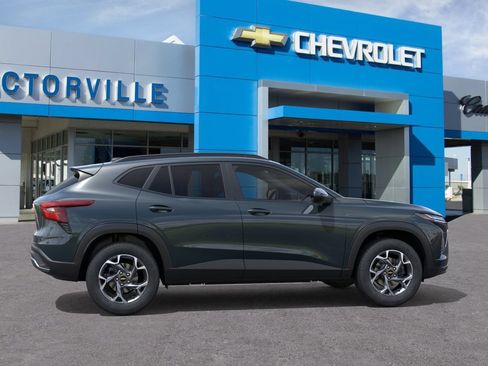 New 2026 Chevrolet Trax LT FWD image 5