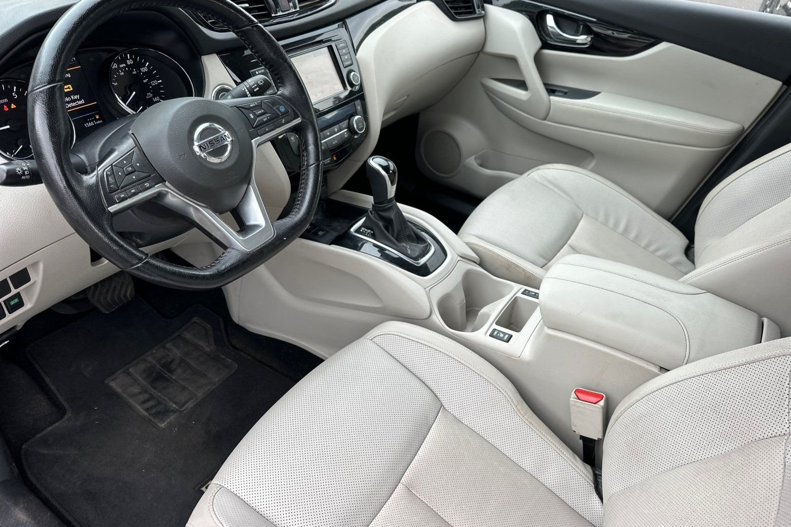 Used 2022 Nissan Rogue Sport SL AWD/4WD image 10