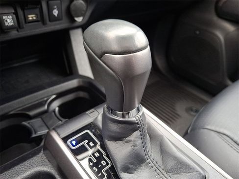 Used 2023 Toyota Tacoma Limited image 14