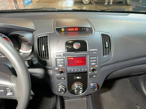 Used 2012 Kia Forte EX w/ Fuel Economy Pkg FWD image 19