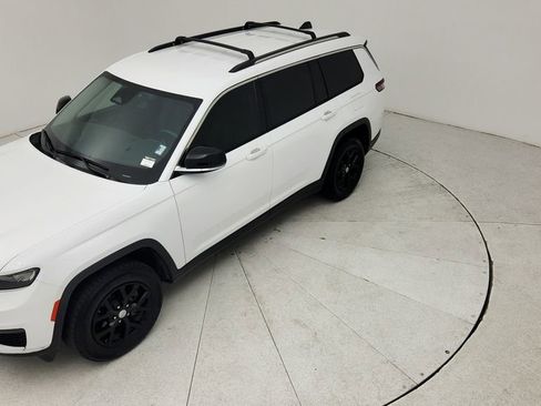 Used 2022 Jeep Grand Cherokee L Limited image 36