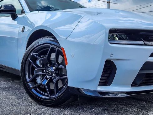 Used 2026 Dodge Charger Scat Pack w/ Blacktop Package AWD/4WD image 4