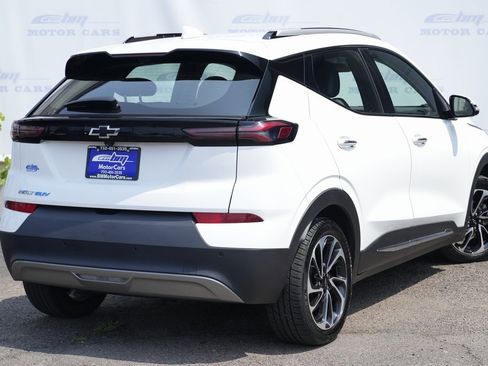 Used 2022 Chevrolet Bolt EUV Premier image 3