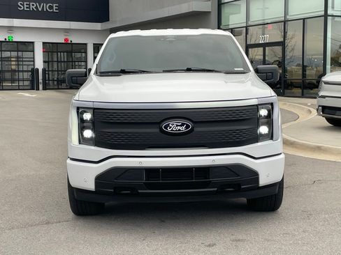 Used 2025 Ford F150 Lightning Flash image 2