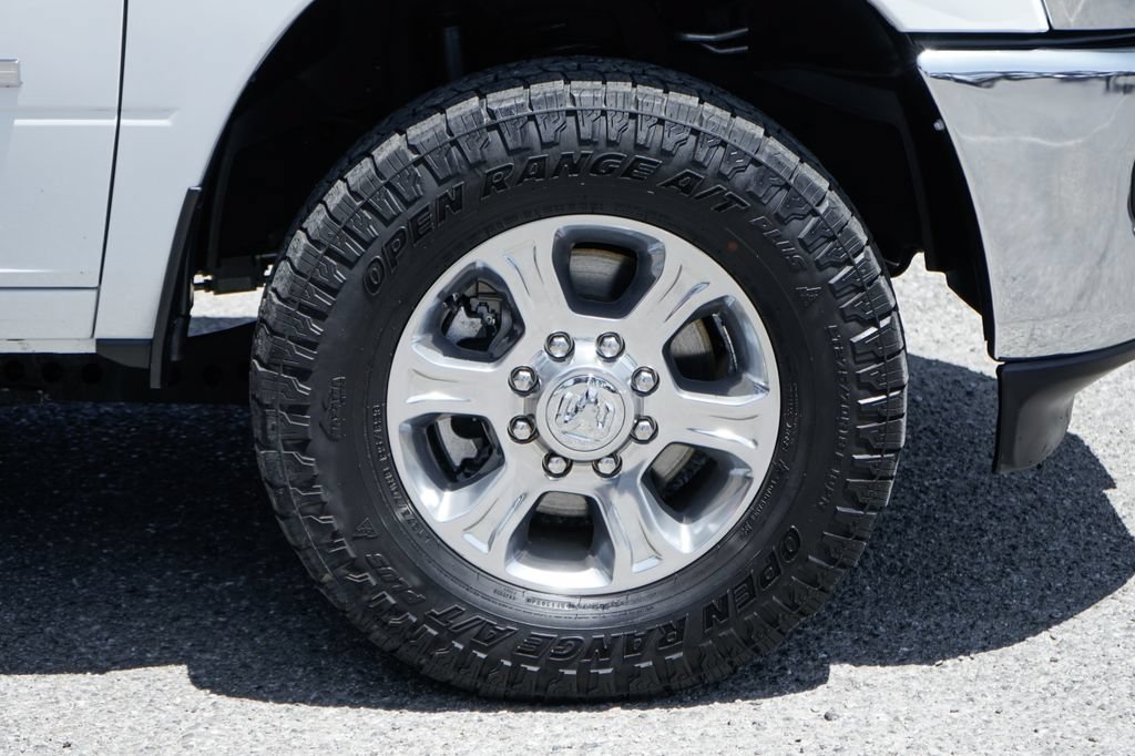 Used 2024 RAM 2500 Big Horn AWD/4WD image 41