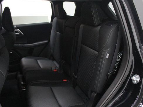 New 2026 Mitsubishi Outlander ES FWD image 25