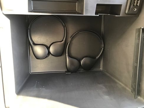 Used 2015 GMC Yukon SLT w/ Open Road Package image 38