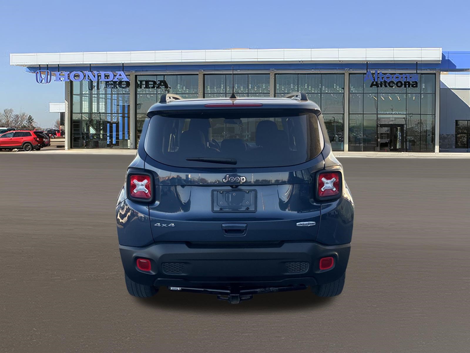 Used 2020 Jeep Renegade Latitude AWD/4WD image 4