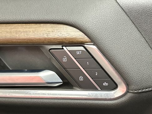 Used 2024 Chevrolet Silverado 3500 High Country w/ High Country Premium Package image 43