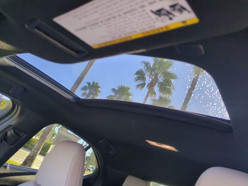 Used 2024 Lexus UX 250h FWD image 19