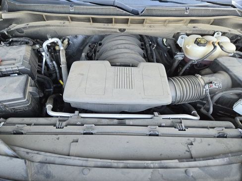 Used 2023 Chevrolet Suburban LT image 26