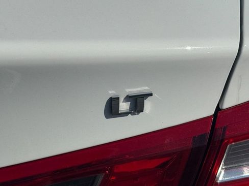 Used 2024 Chevrolet Malibu LT FWD image 6