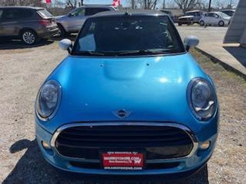 Used 2017 MINI Cooper Convertible image 2