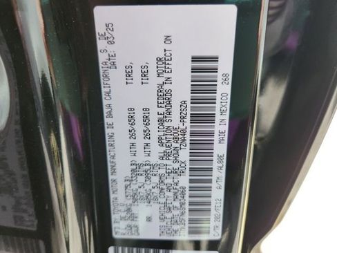 Used 2025 Toyota Tacoma TRD Sport image 29