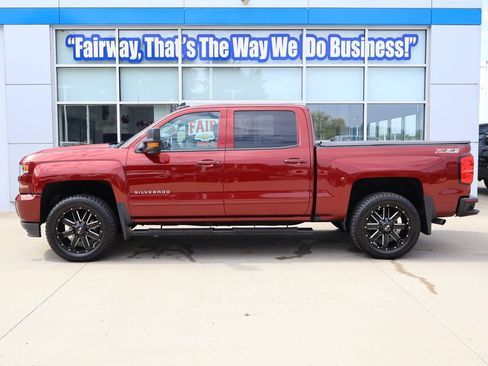 Used 2017 Chevrolet Silverado 1500 LT w/ All Star Edition AWD/4WD image 6