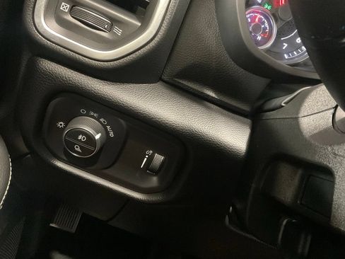 Used 2026 RAM 2500 Big Horn AWD/4WD image 8