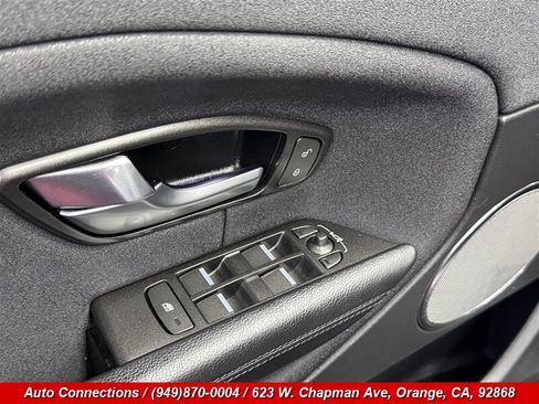Used 2018 Land Rover Range Rover Evoque SE AWD/4WD image 19