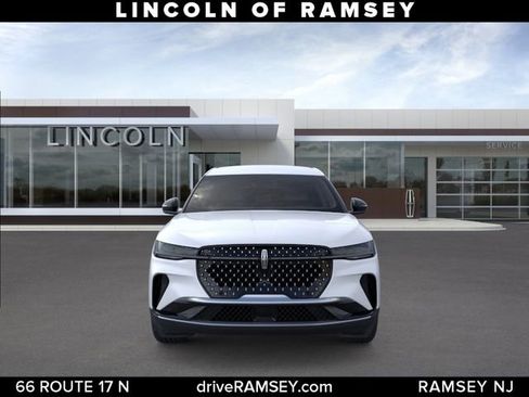 New 2026 Lincoln Nautilus Premier AWD/4WD image 7