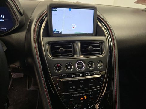 Used 2018 Aston Martin DB11 V12 image 11
