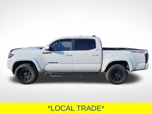 Used 2022 Toyota Tacoma TRD Sport w/ TRD Premium Sport Package image 5