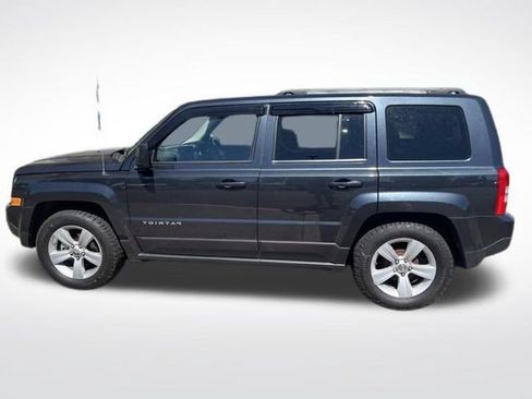 Used 2015 Jeep Patriot Latitude FWD image 5