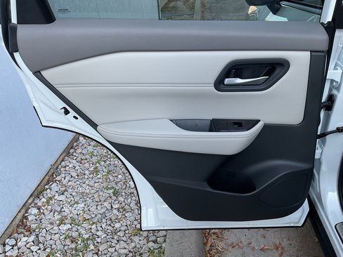 New 2026 Nissan Rogue SV image 17