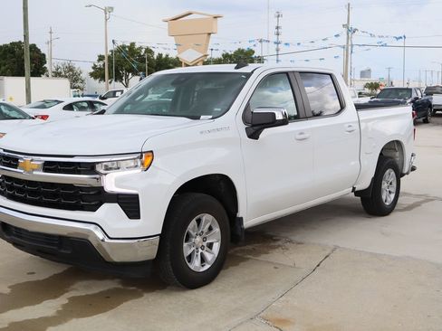 Used 2025 Chevrolet Silverado 1500 LT RWD image 5